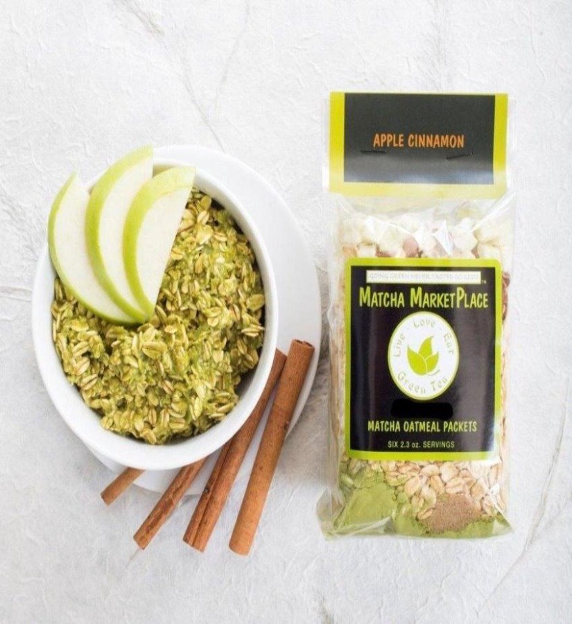 Apple Cinnamon Matcha Oatmeal