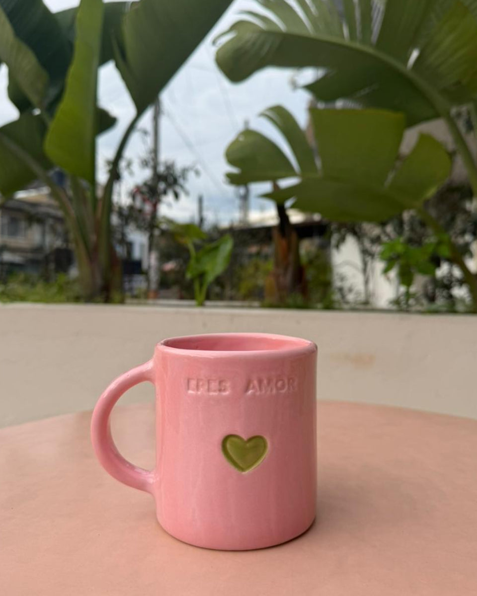 Taza Eres Amor – Taza Pink para Matcha & Ritual Diario