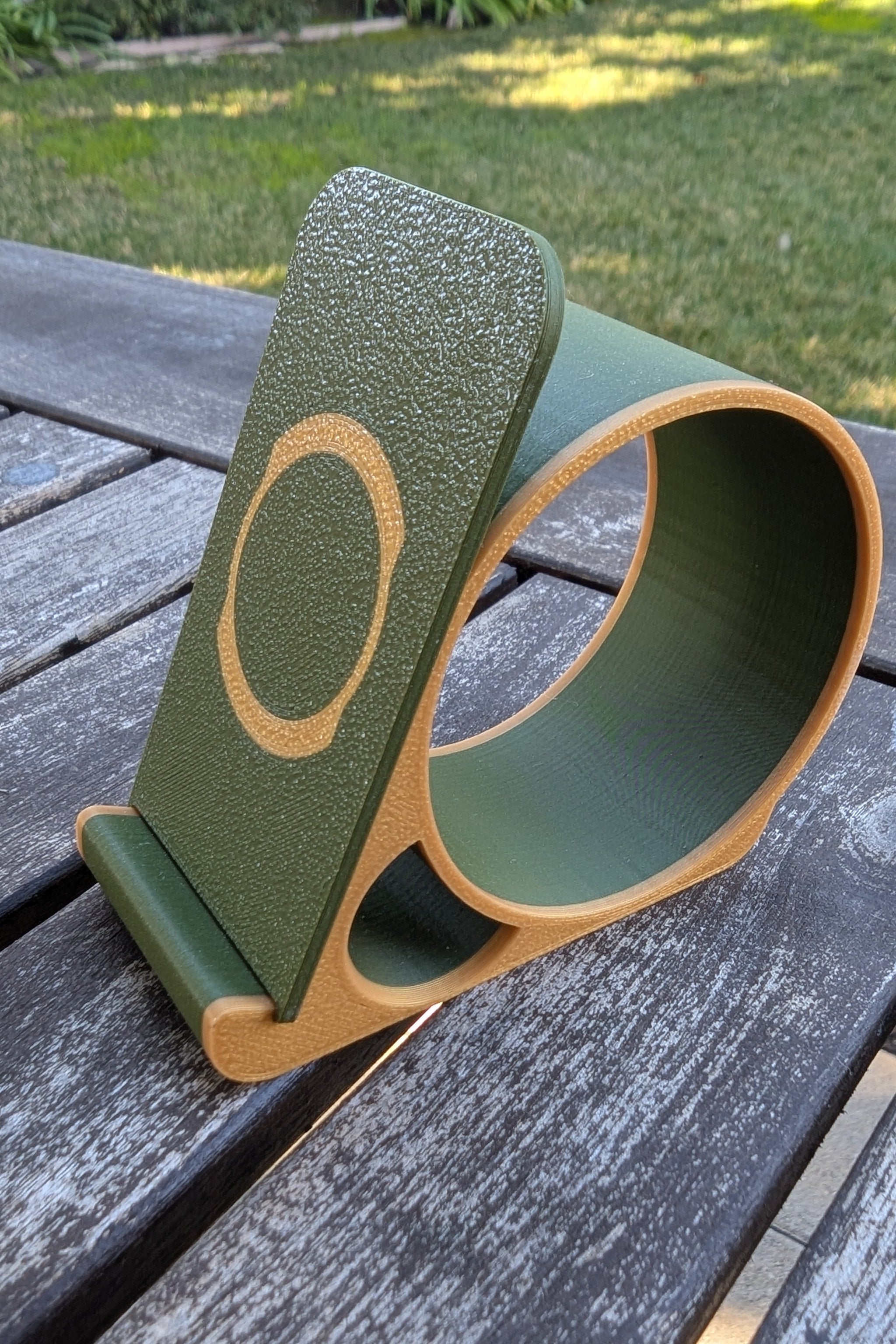 Game & Mat holder